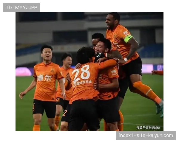 新疆伊力特末节追平憾负广州 关键一攻绝平三分未果 新疆伊力特末节追平憾负广州 关键一攻绝平三分未果